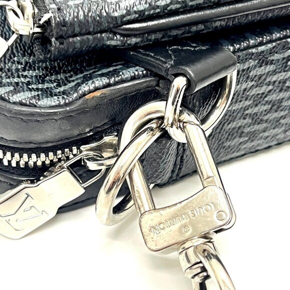 LOUIS VUITTON N50017 Graphite3D Trio Messenger bag Shoulder Bag Black - Picture 9 of 15